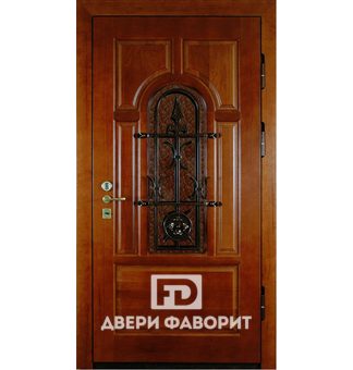 стальная дверь входная с кованой решеткой и стеклопакетом, отделка массив дерева
